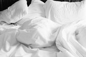 禁酒すると眠たくなるって本当?アルコールの睡眠への影響を徹底解説!
